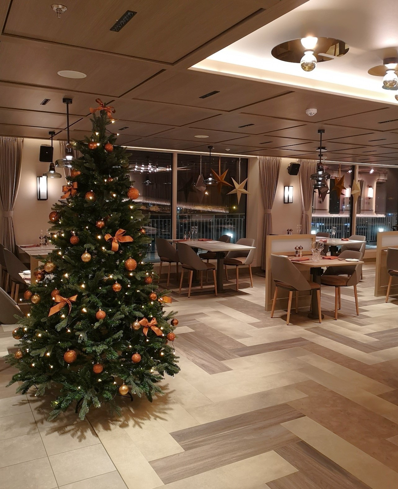 Finnsirius joulusomistus Micke`s ravintola